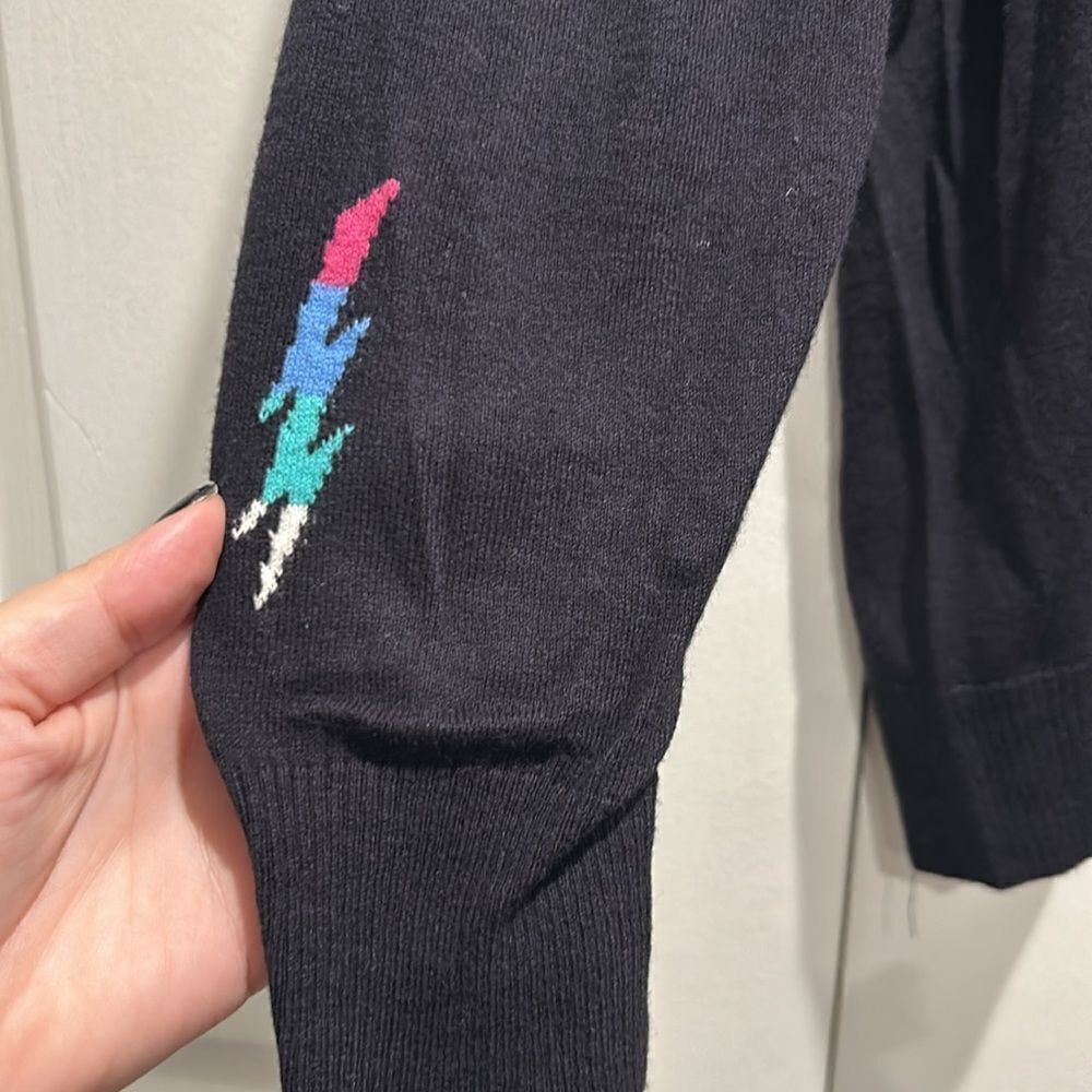 Chaser Love & Peace (on the back) Sweater, Size Large - Picture 5 of 9